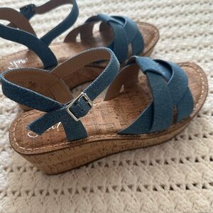 Like new Y Not Women's denim Blue Wedge Sandals, Size 10